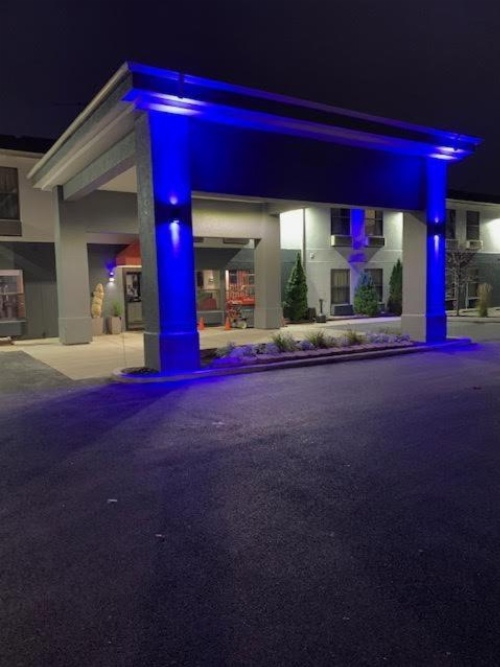 Days Inn by Wyndham Great Lakes - N. Chicago image 27