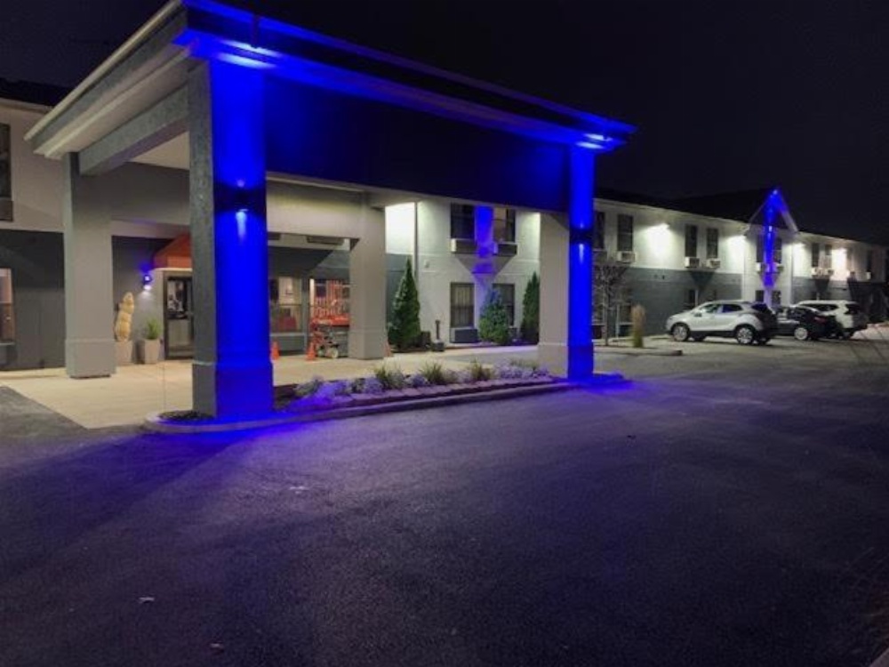 Days Inn by Wyndham Great Lakes - N. Chicago